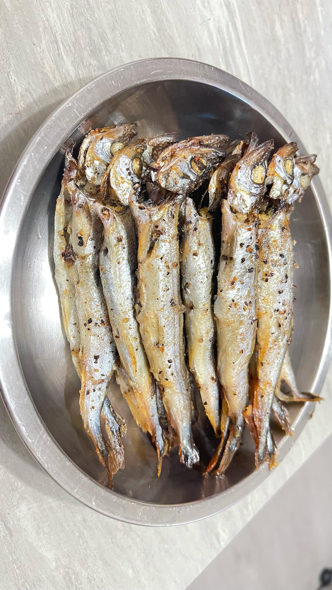 烤多春鱼的做法
