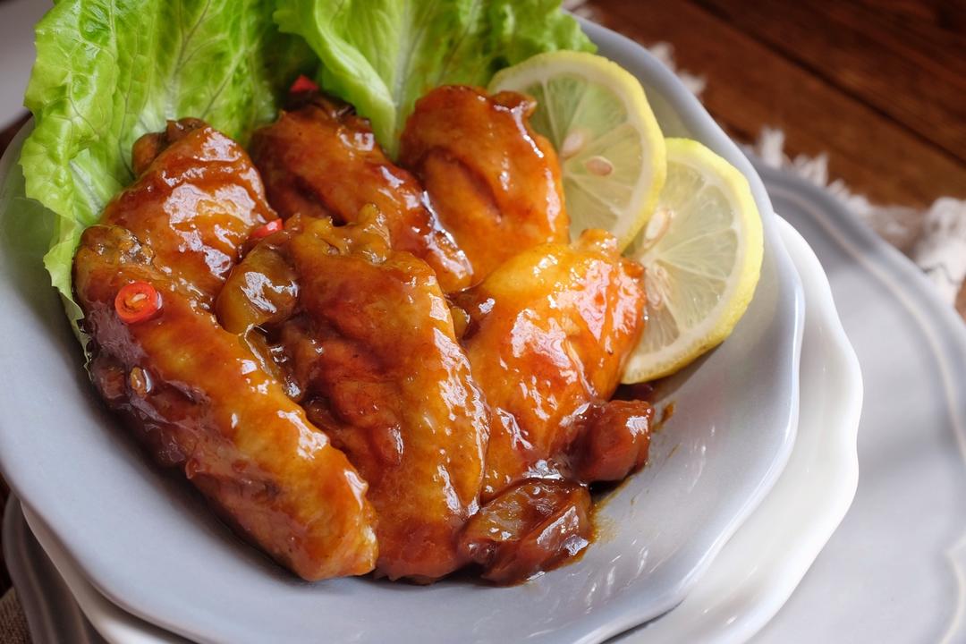 冰糖梅子酱鸡翅的做法
