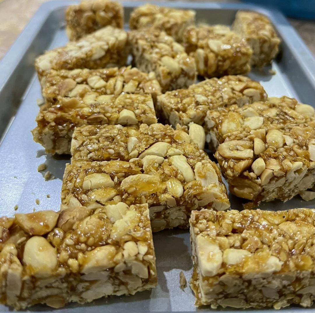 自制花生酥糖~酥脆香甜不粘牙