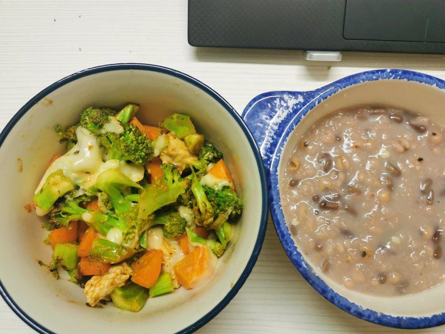 电饭煲鸡腿粥