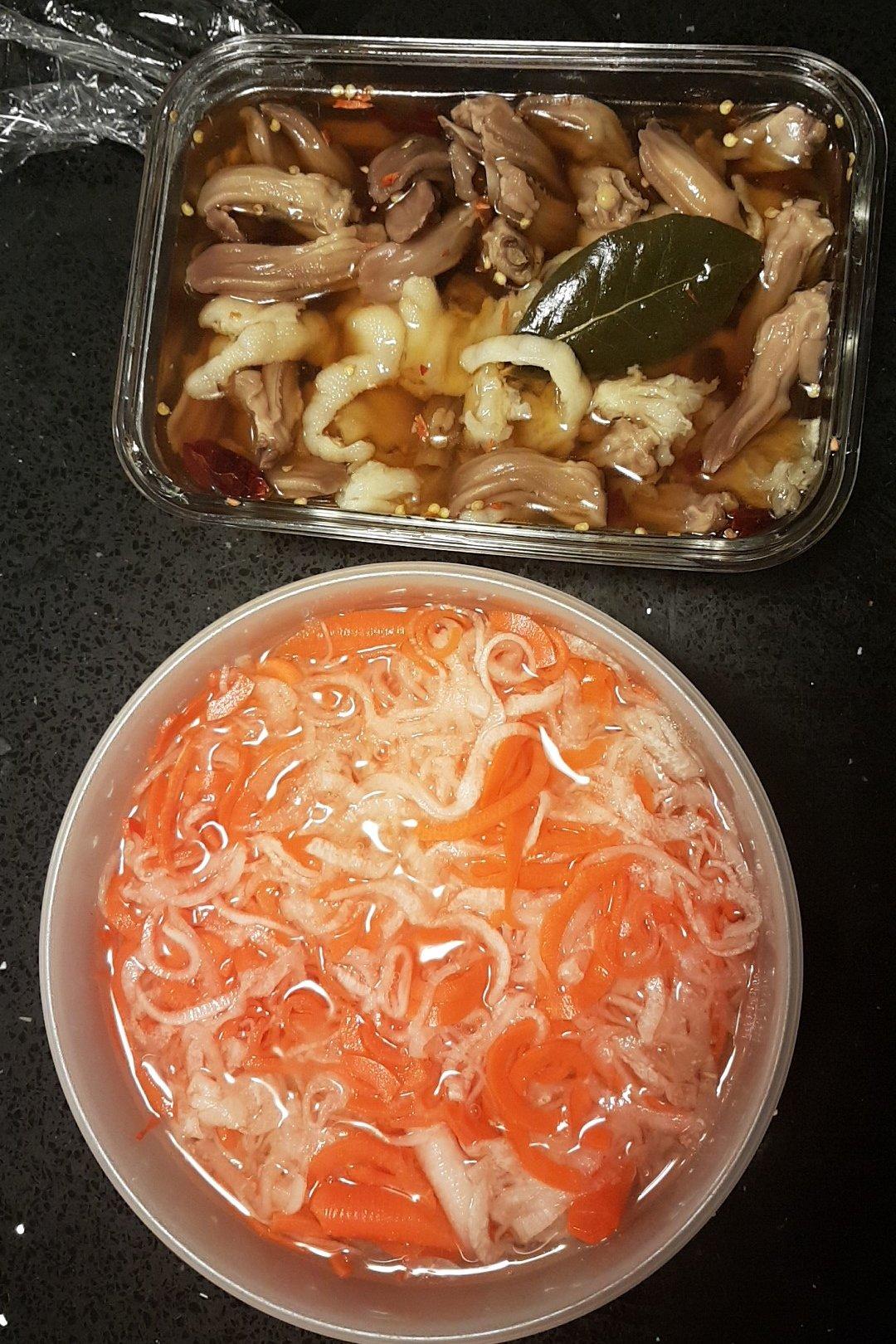 夏日蜂蜜糟卤浸三宝 － 鸭舌、翅尖、猪肠