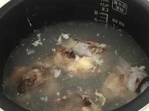 电饭煲棒骨萝卜汤的做法 步骤1