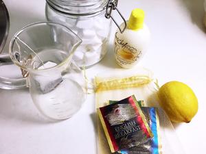 柠檬红茶——媲美维他柠檬茶的续命饮料的做法 步骤1