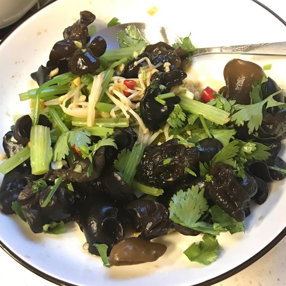 万用凉拌料汁•凉拌木耳