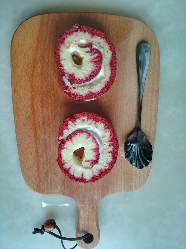 蛋糕卷，红丝绒蛋糕卷，旋风蛋糕卷