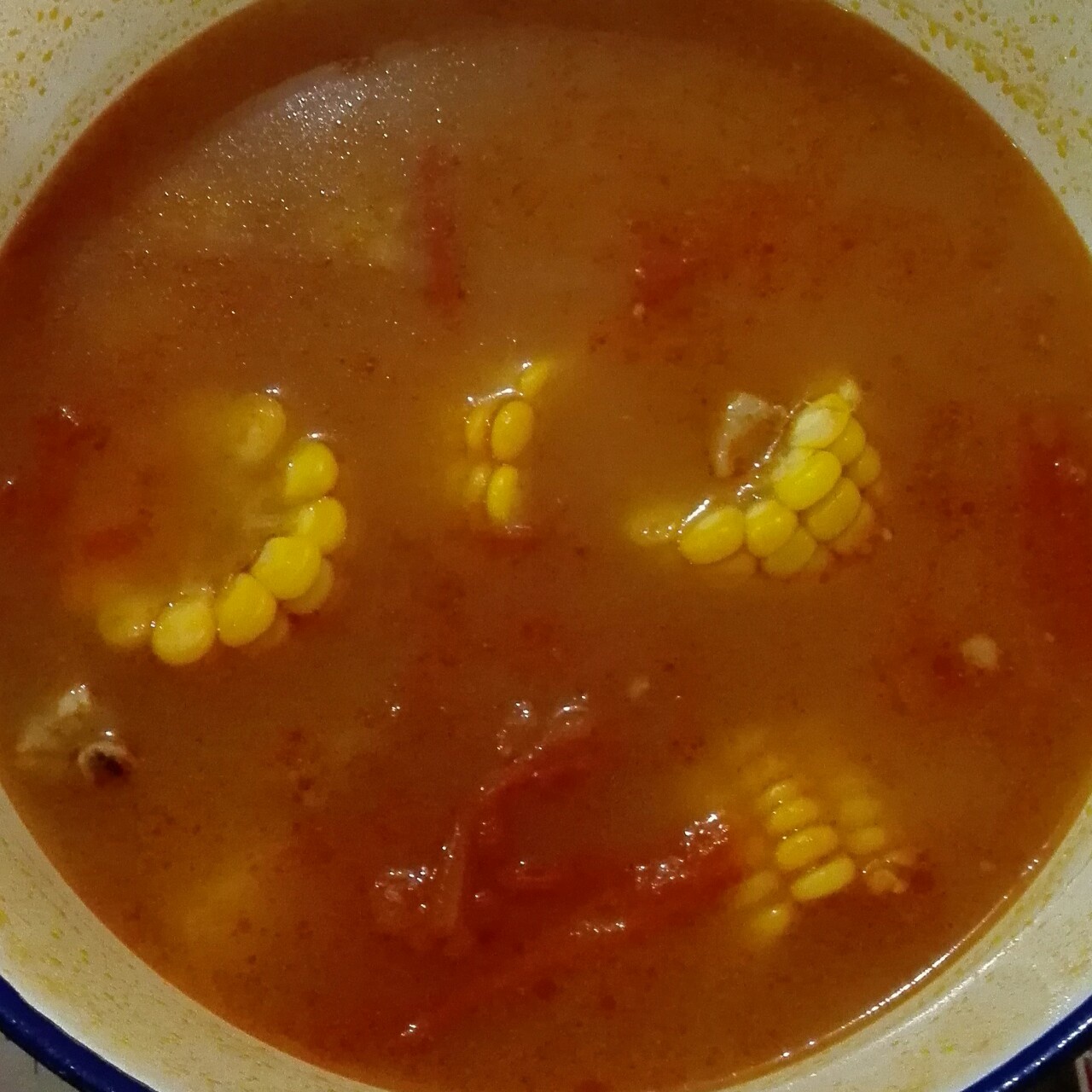 番茄土豆玉米排骨汤