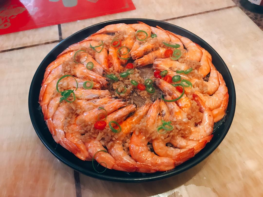 虾最美味的吃法必须是这个——蒜蓉蒸虾（多动图，孔瑶的食谱）