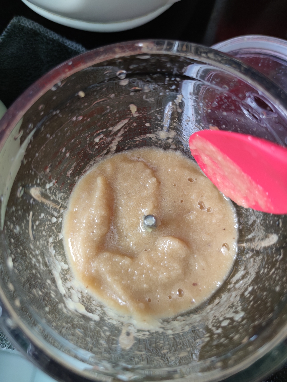 😍过敏宝宝辅食，红枣苹果松饼的做法 步骤2