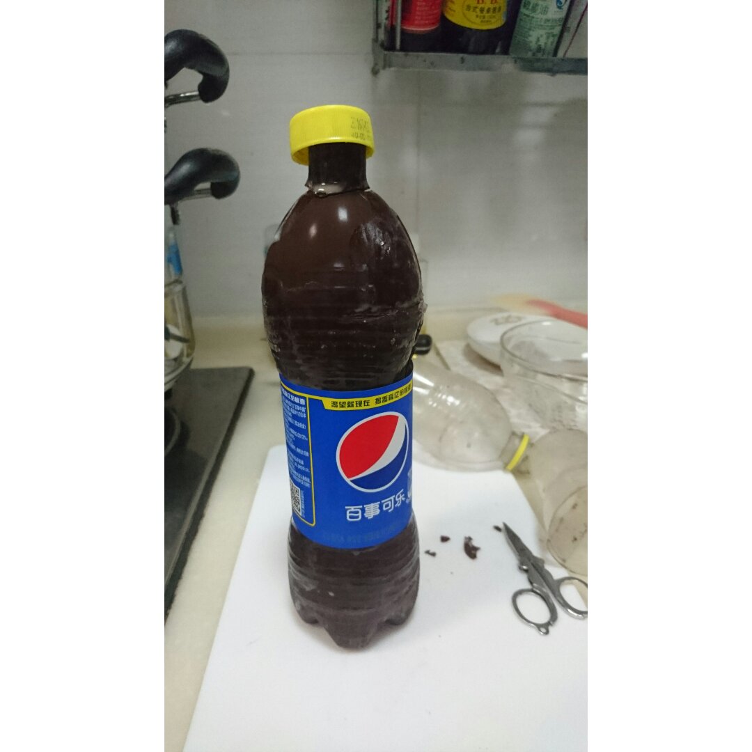 爆红的可乐冰淇淋蛋糕