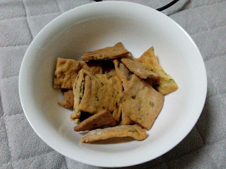 无糖香葱苏打咸饼干