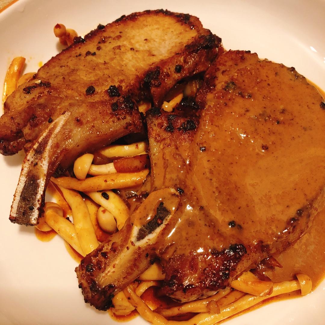 香煎伊比利亚战斧猪排@大祥哥来了