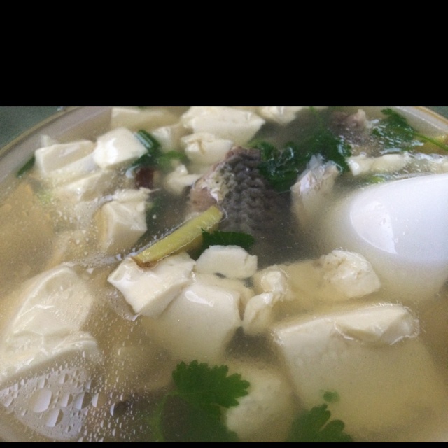 鲫鱼豆腐汤
