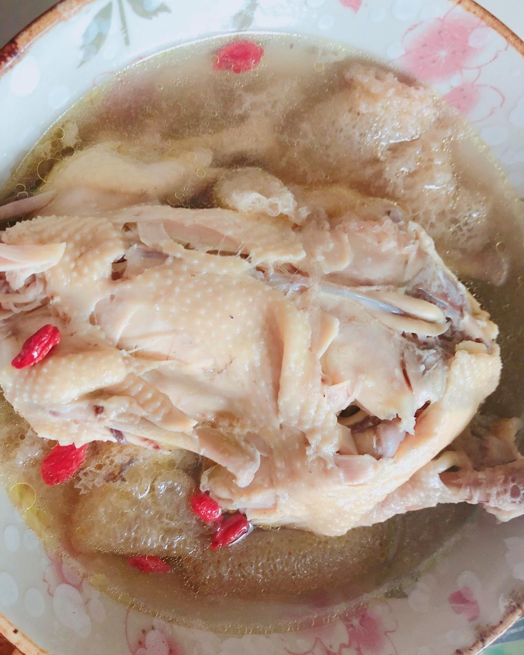 竹荪鸡汤