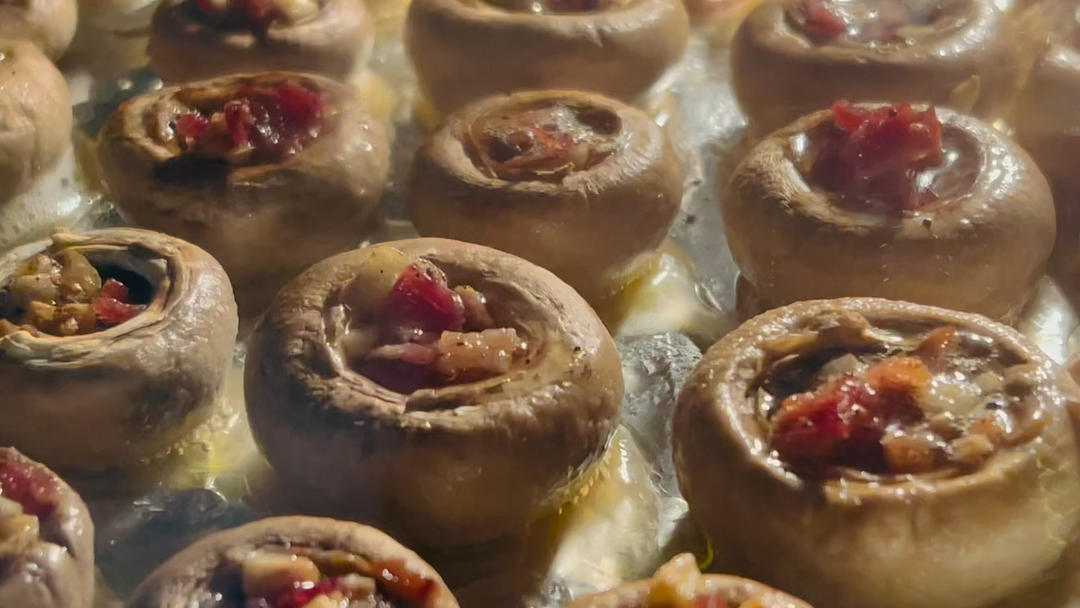 培根烤蘑菇
-烤箱版