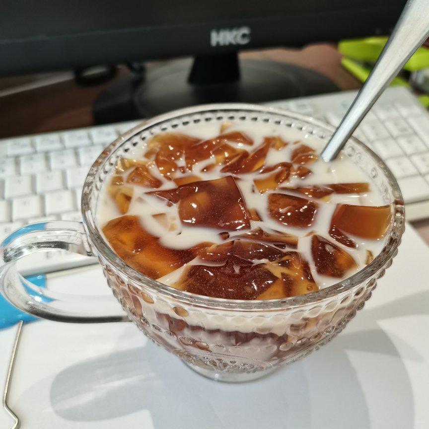 比奶茶好喝的柠檬红茶冻撞奶