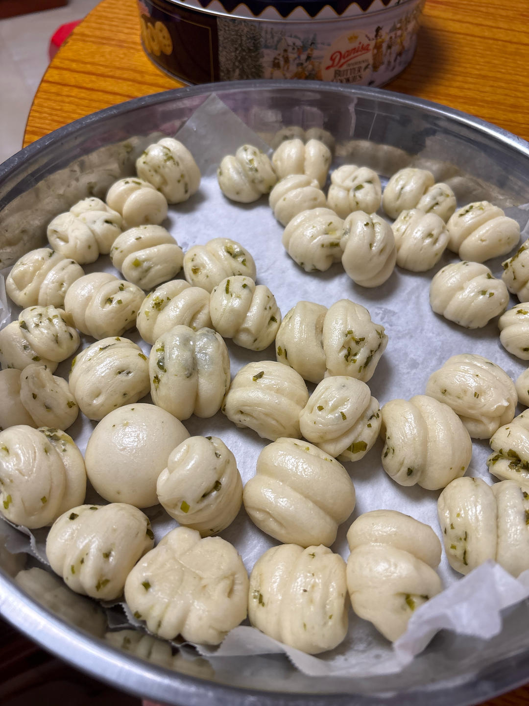 袖珍葱香花卷儿 孩子一口一个特别爱吃 零失败的方子 附细节视频详解