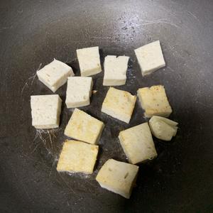 超好吃的腐竹千页豆腐焖火腩(烧肉)的做法 步骤5
