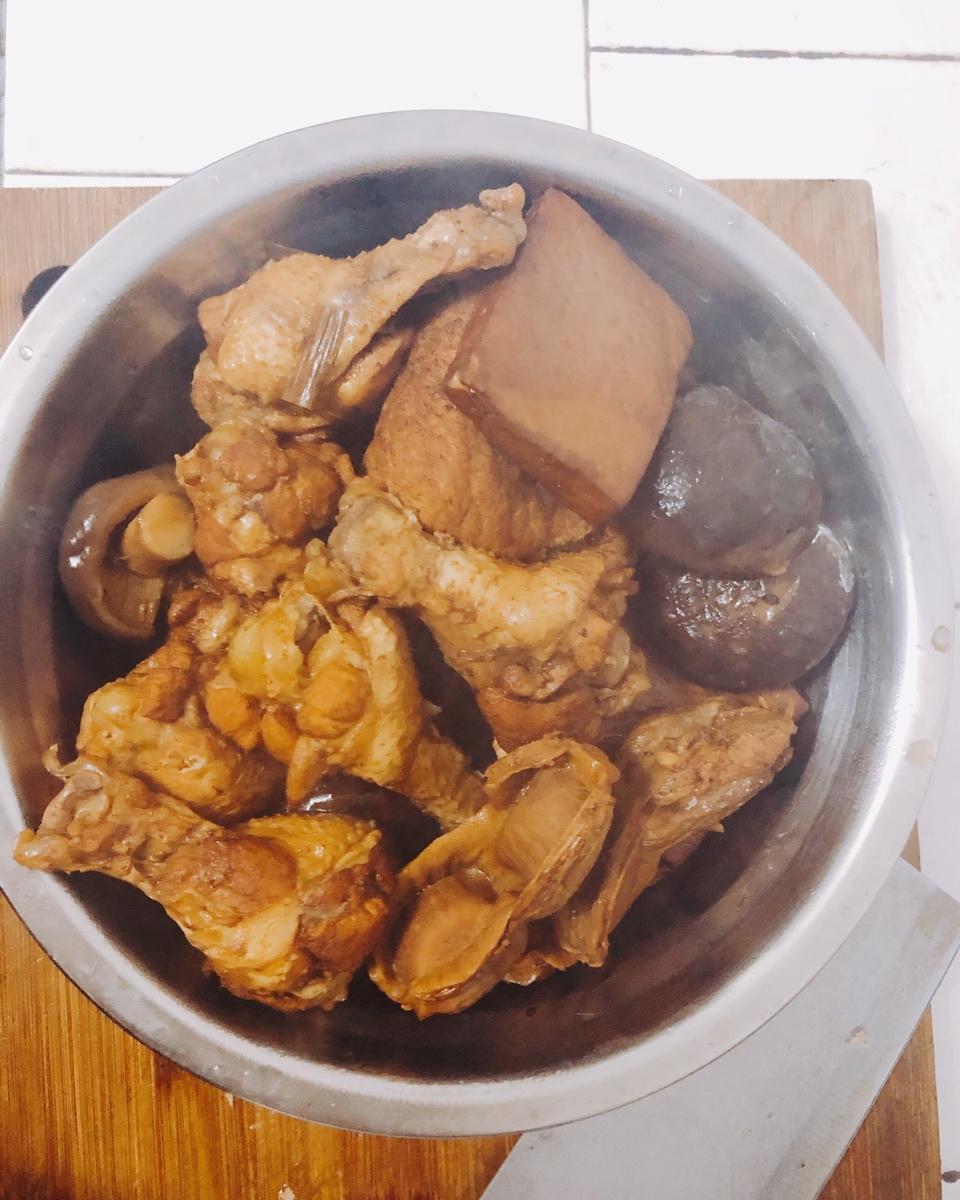 卤鸡腿🍗，鸡蛋，豆干