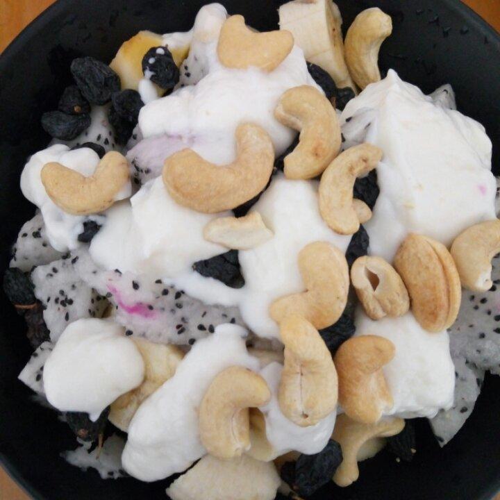 酸奶水果沙拉