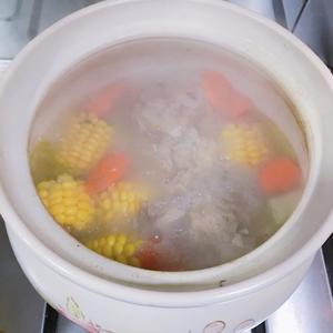 宝宝排骨玉米高汤面的做法 步骤6