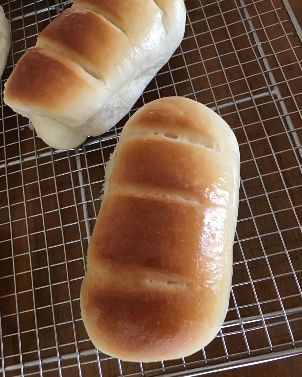肉松肠仔包