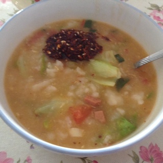 西红柿鸡蛋疙瘩汤