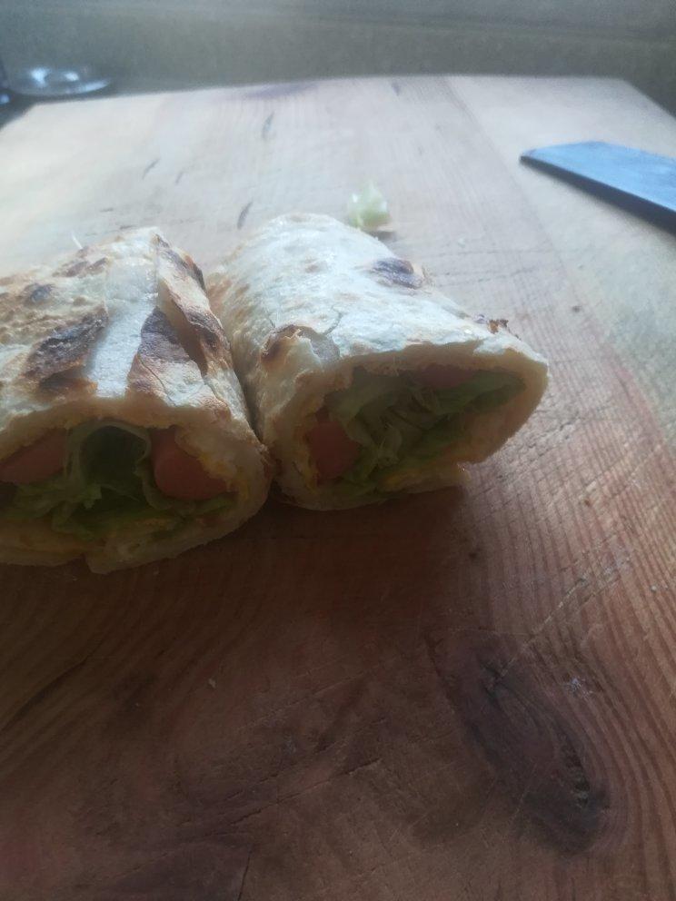 鼓大泡的鸡蛋灌饼