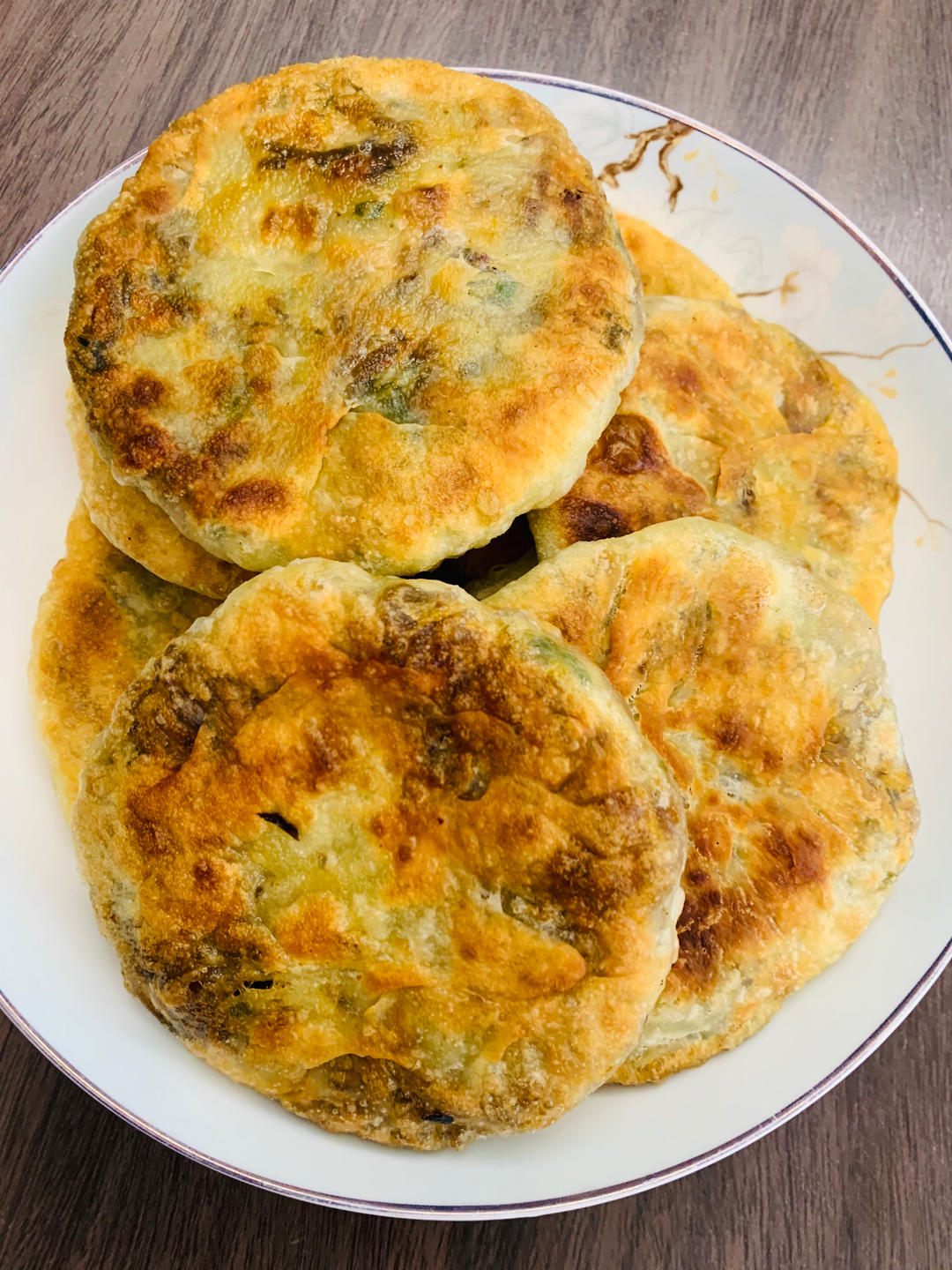 皮薄如纸的韭菜馅饼|免揉面法