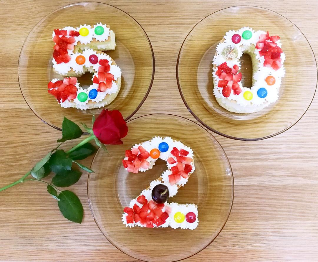misssweety做的高颜值也有内涵:3种口味数字蛋糕(原味,巧克力,抹茶)