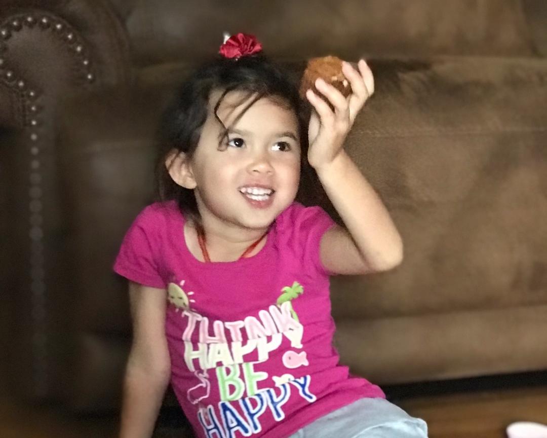 香蕉碧根果麦芬蛋糕         无需打发、超级美味         温馨下午茶的做法