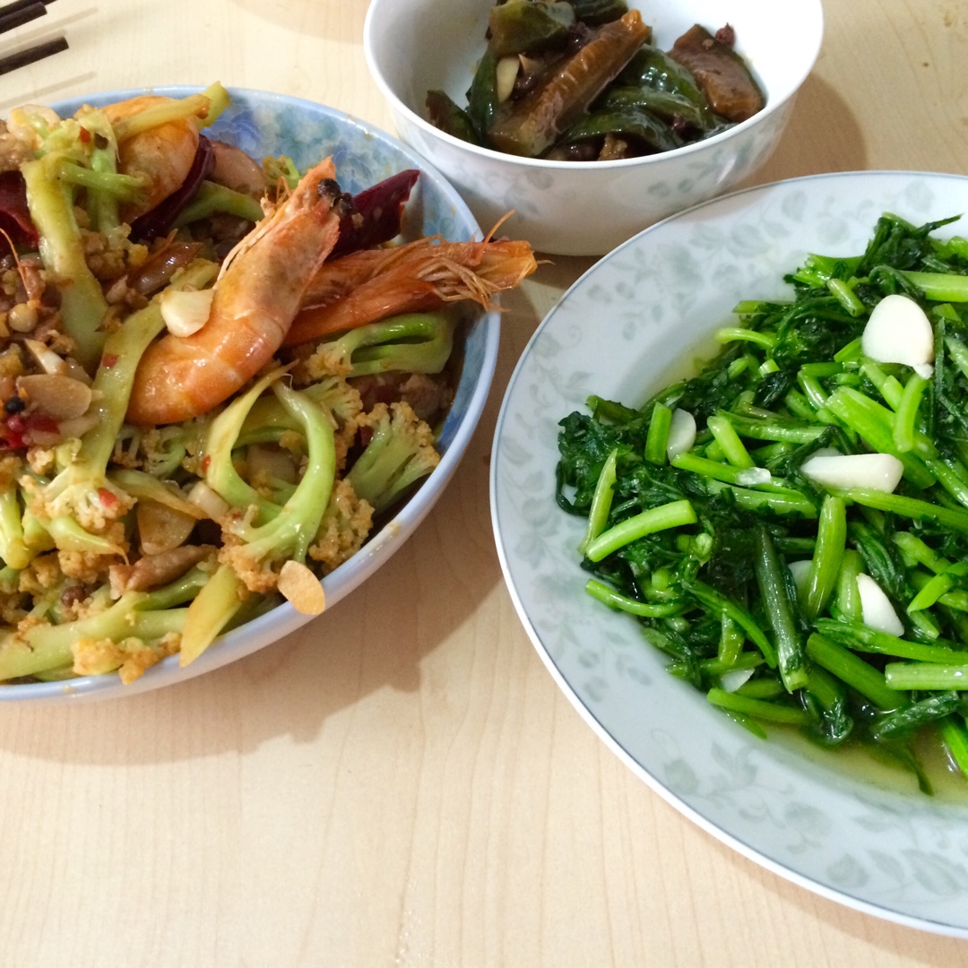 很“浪费”米饭的家常菜之一-------干锅菜花