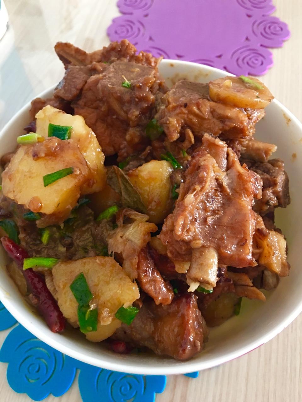红烧排骨土豆