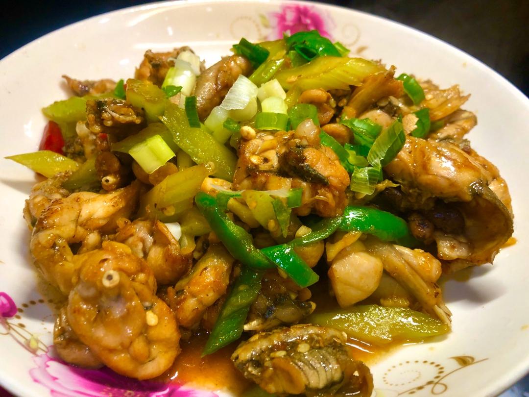 爆炒田鸡