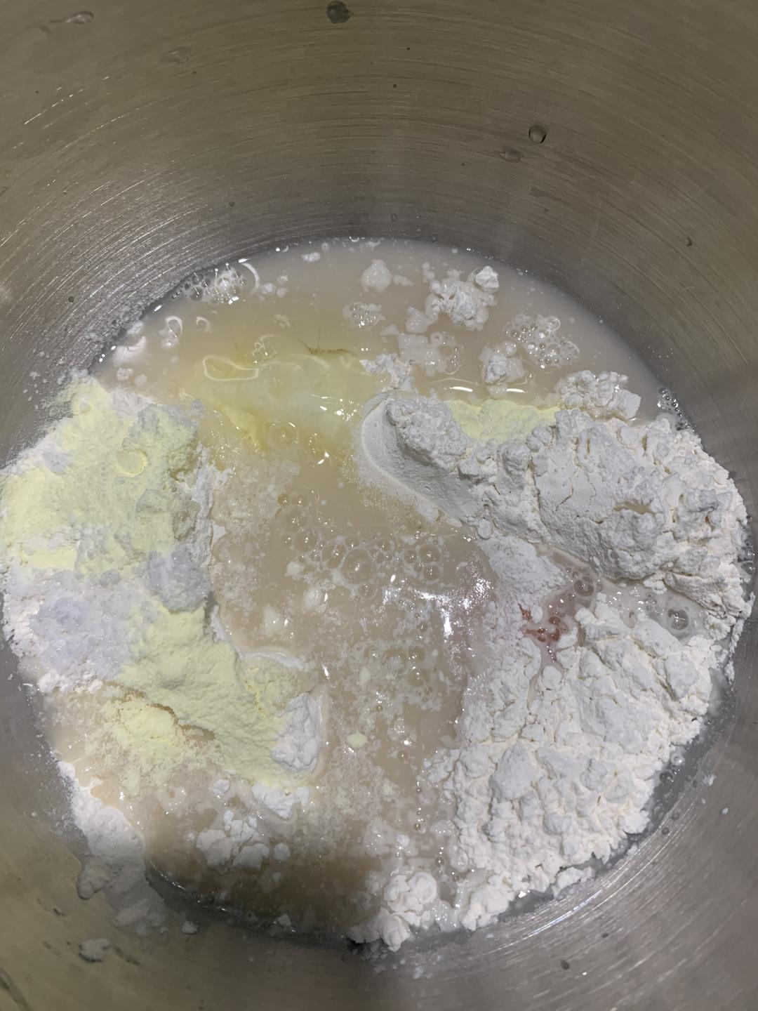 纯奶手撕吐司的做法 步骤1