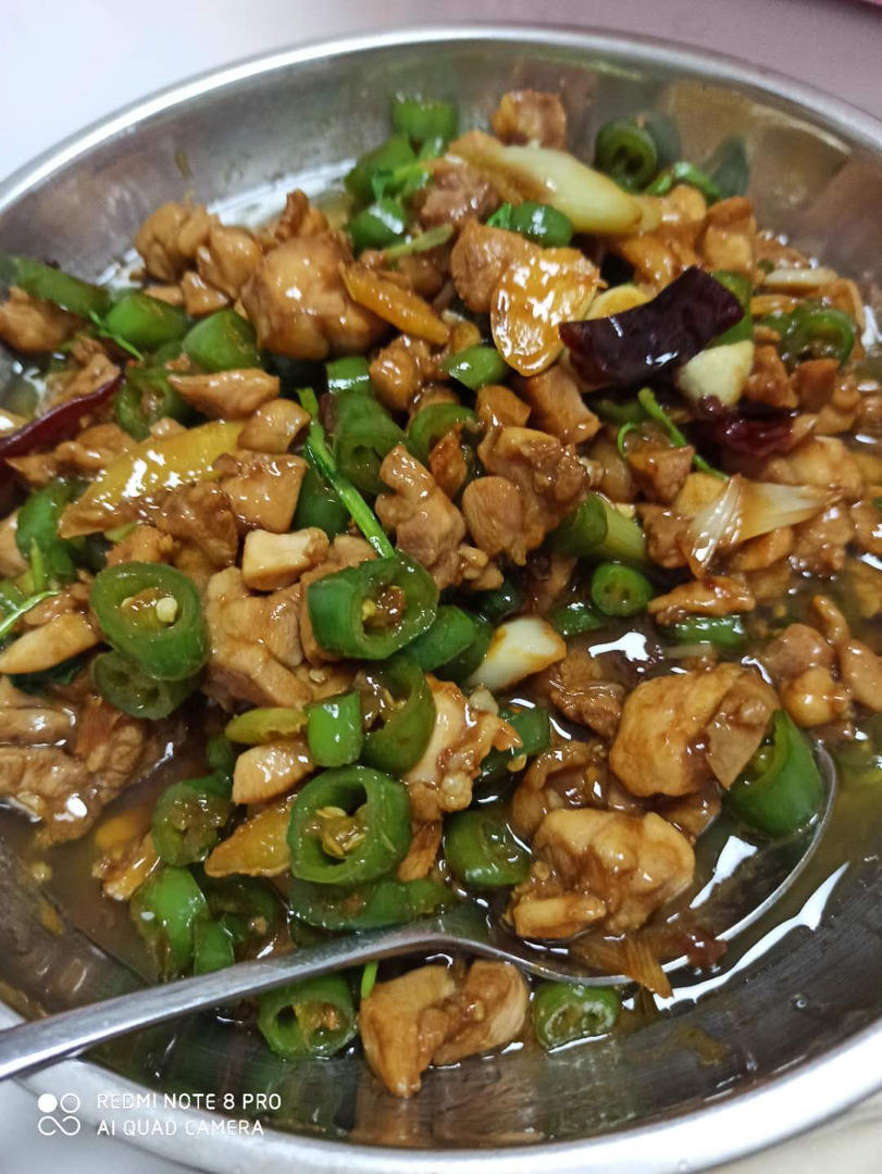 尖椒鸡丁