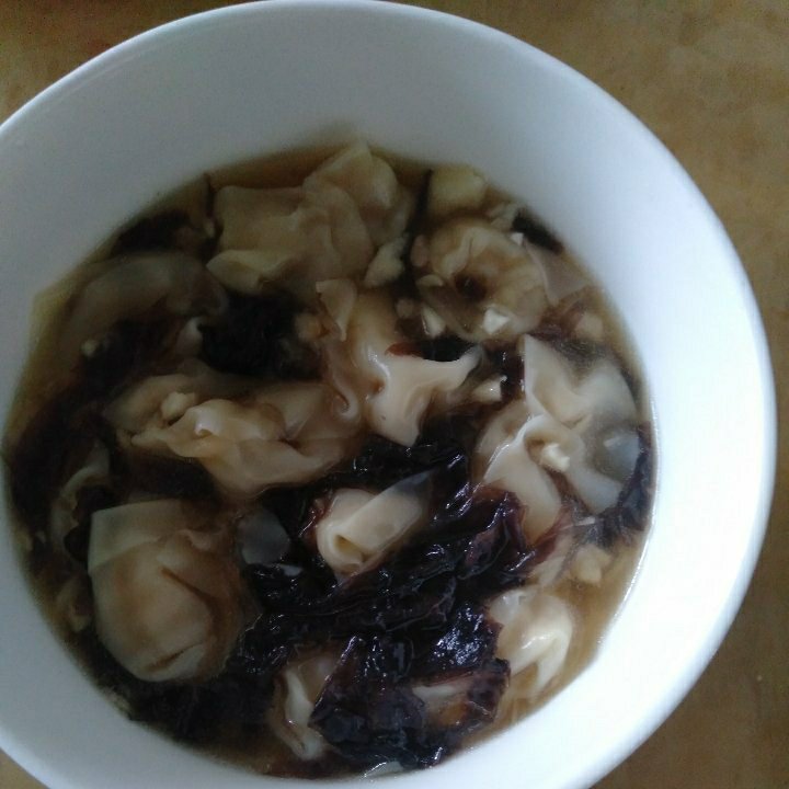 西葫芦菌菇馅 • 素
  (饺子、馄饨、锅贴)