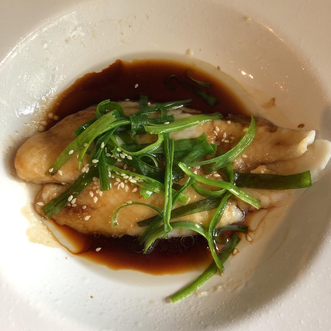 清蒸鱼（鲈鱼/多宝鱼/桂花鱼/石斑鱼……）