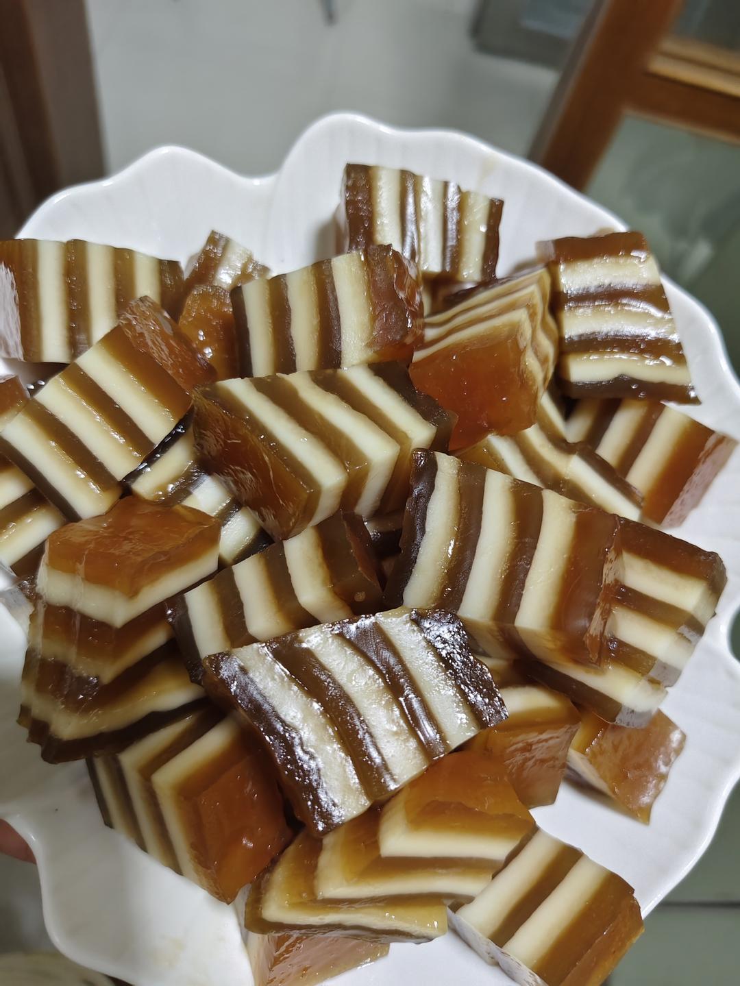 红糖椰汁千层马蹄糕