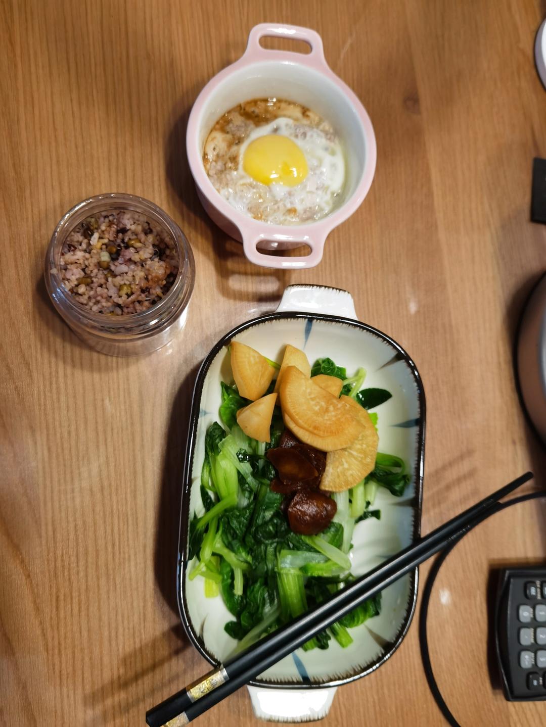 莲藕花生猪蹄汤【11月北鼎养生壶食谱】