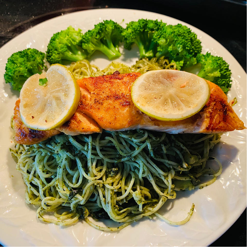 有颜值的鸡胸肉青酱意面好吃到舔盘