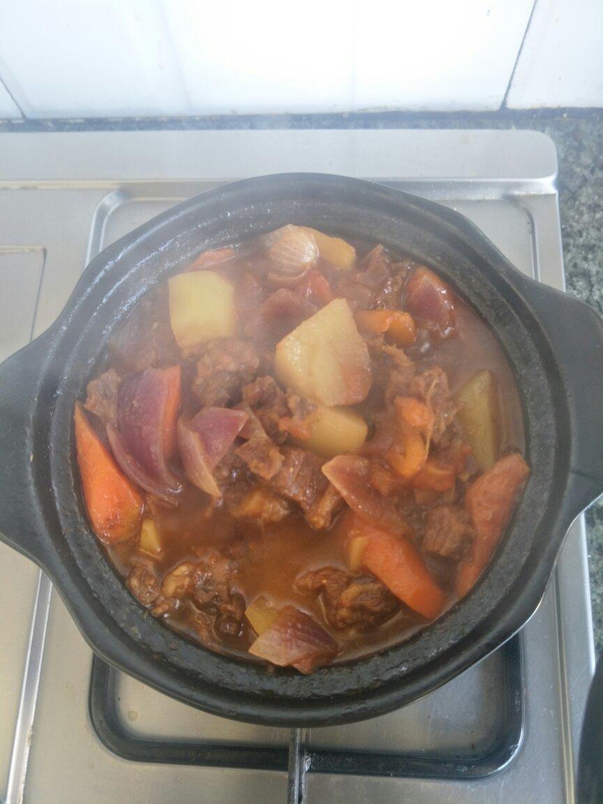 番茄土豆炖牛腩