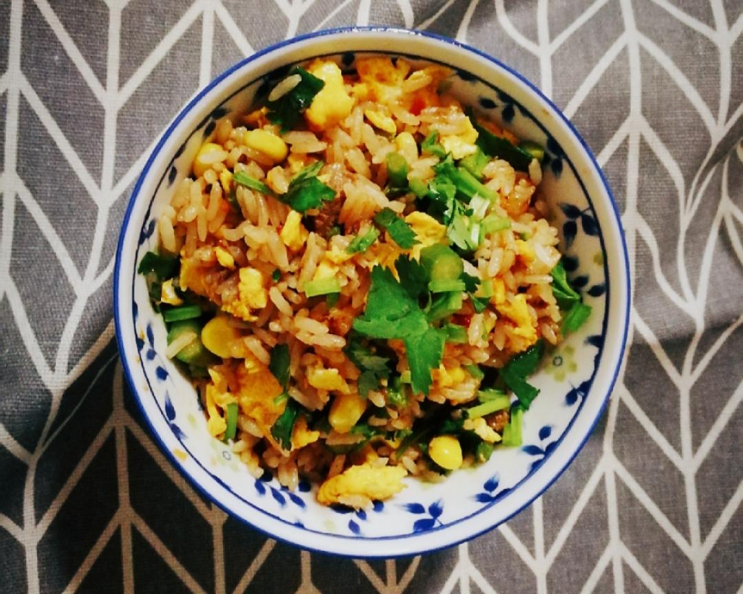 番茄牛肉什锦炒饭