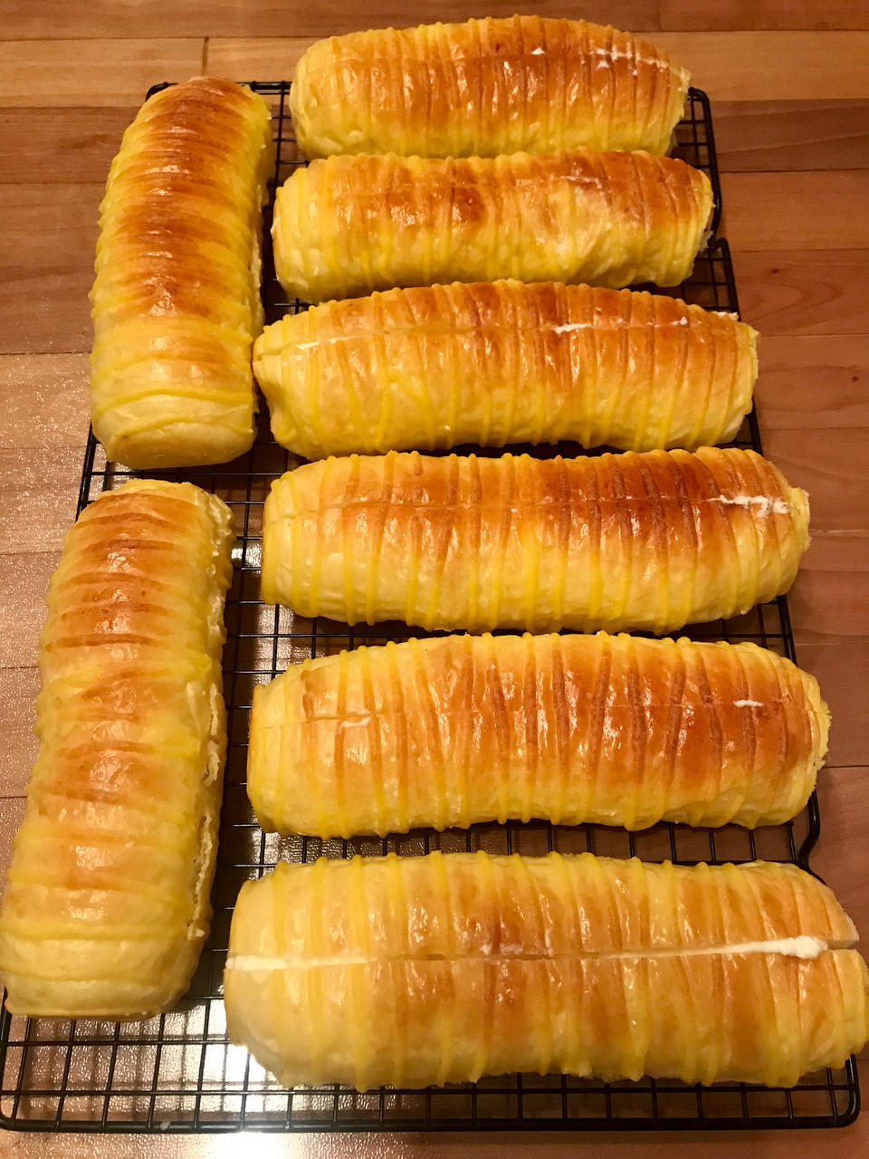 面包房里最受欢迎的毛毛虫面包