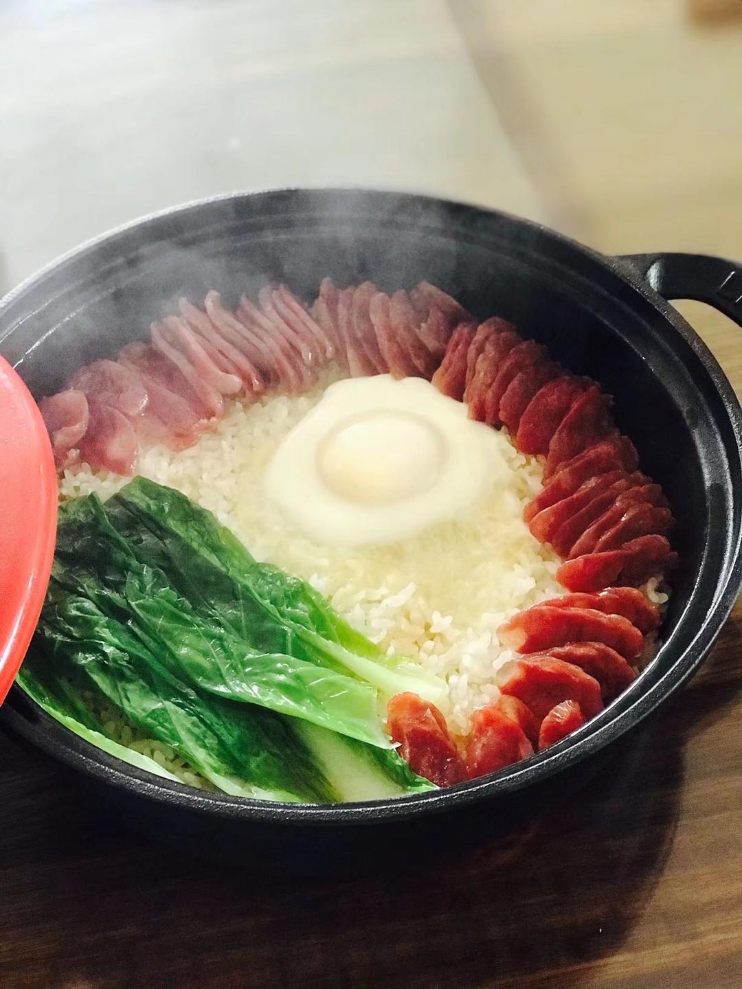 香肠煲仔饭
