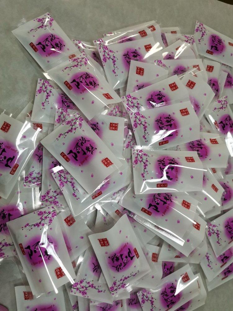 第1次做阿胶糕，放了5种辅料，做出来的味道和颜色非常的不错