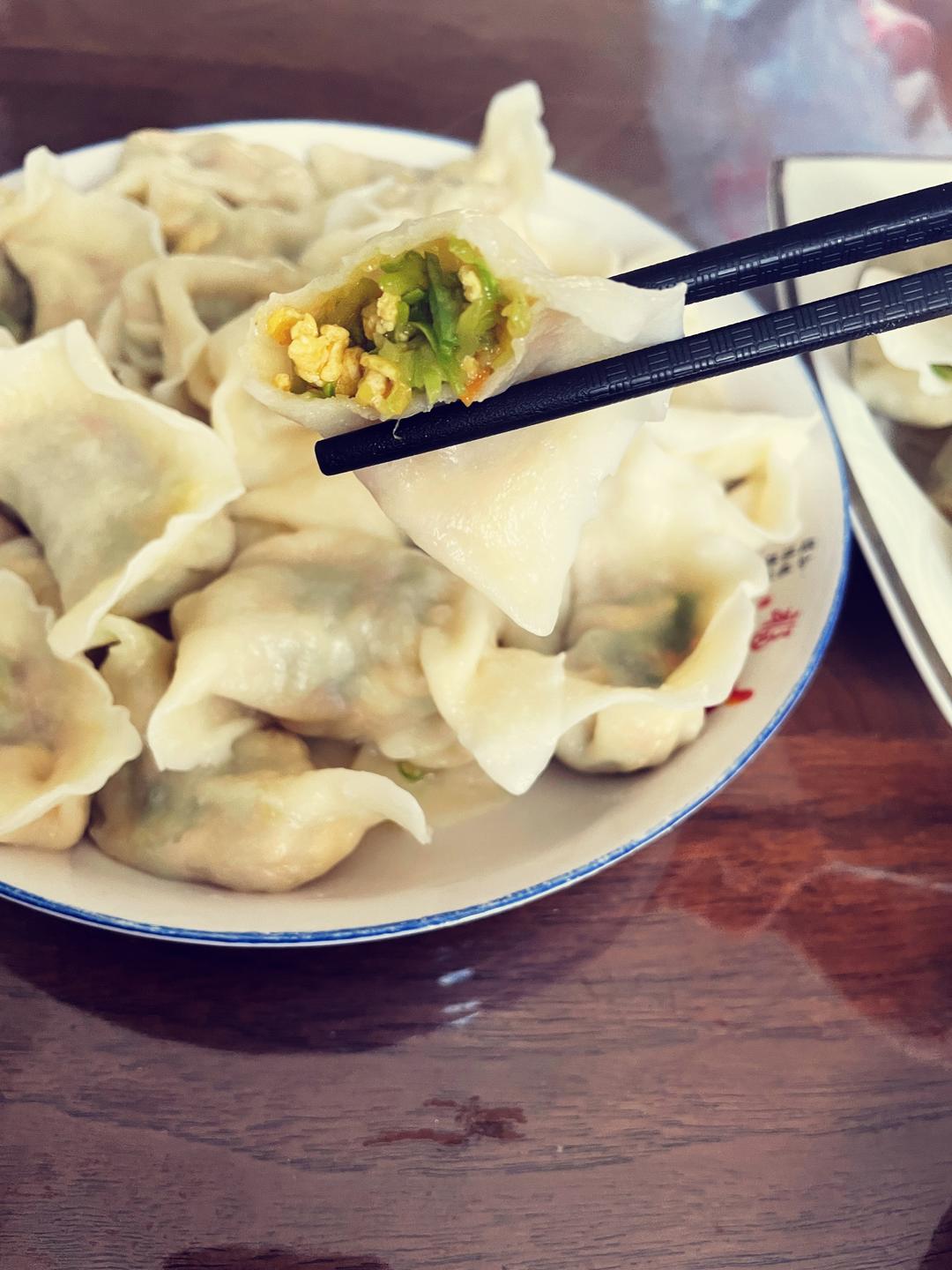 西葫芦鸡蛋虾仁水饺