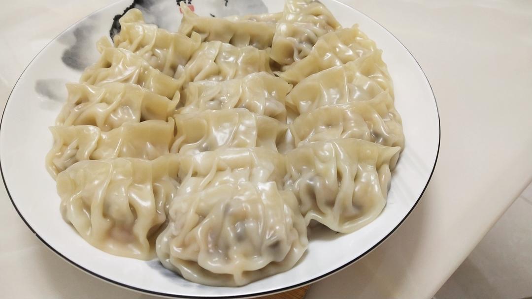 白菜香菇猪肉饺子的做法