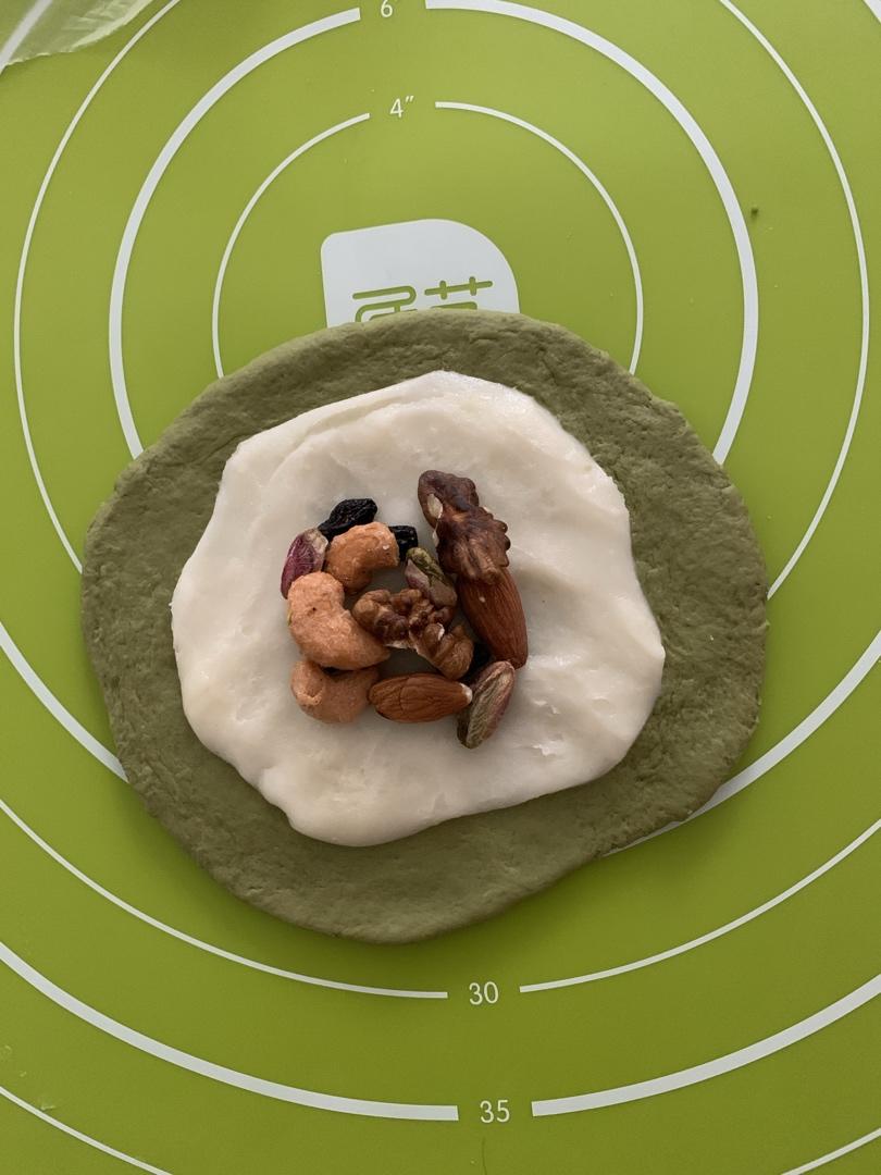火龙果麻薯欧包