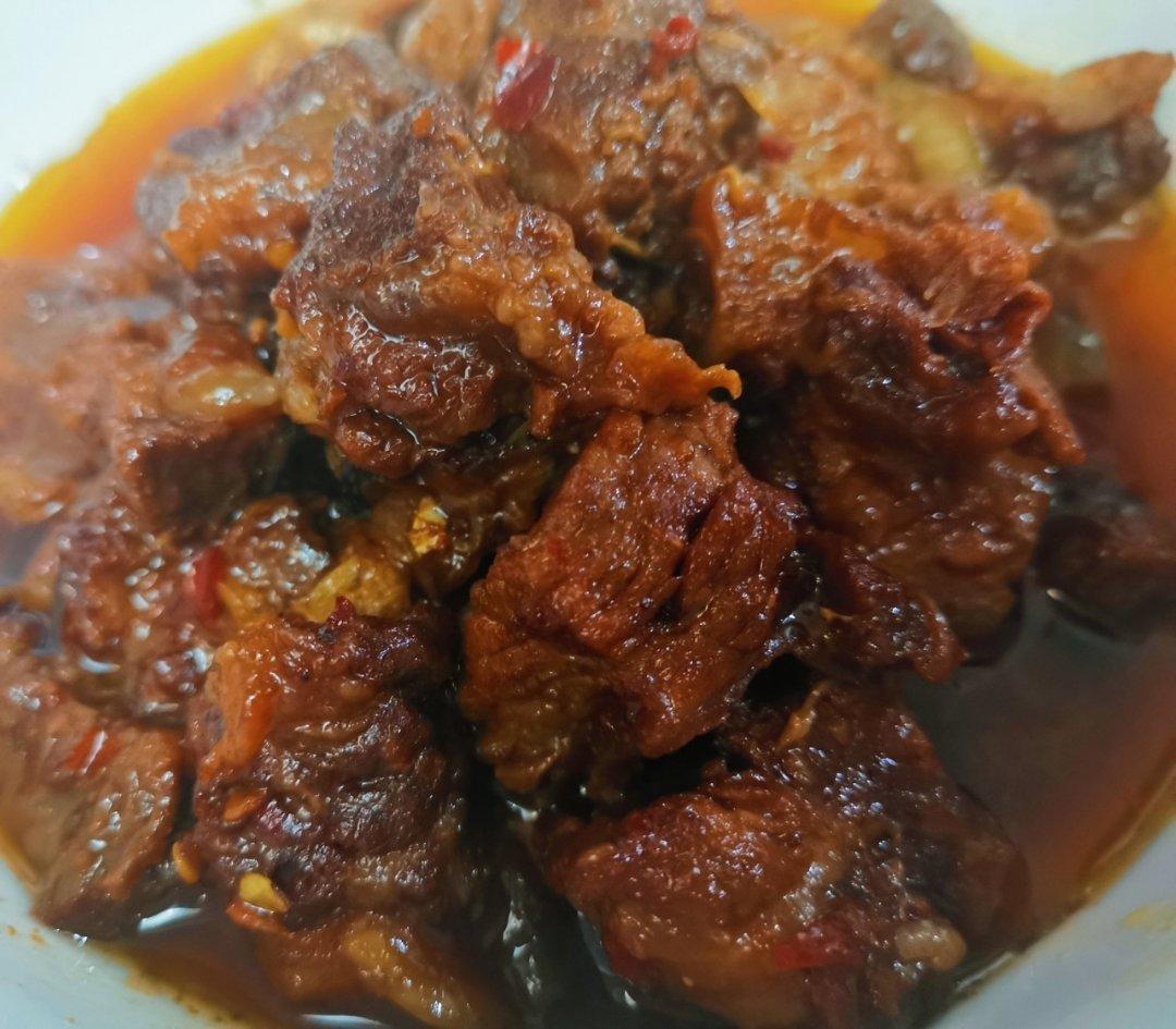 香辣牛腩煲