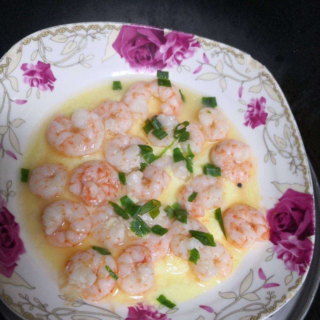 滑嫩的虾仁蛋羹